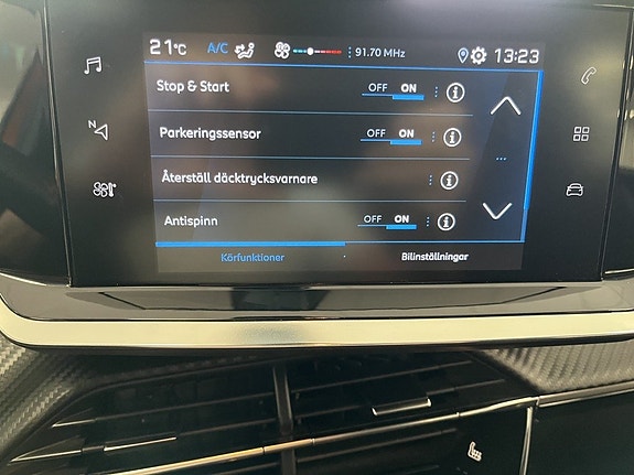 Peugeot 2008 14 of 18