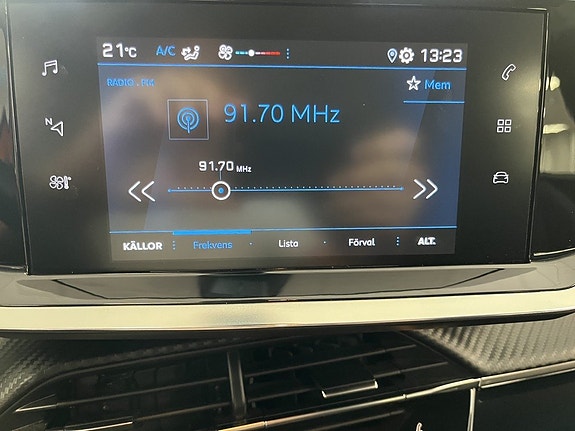 Peugeot 2008 13 of 18
