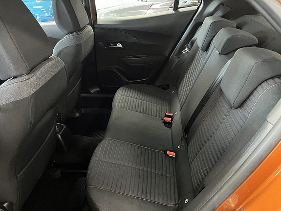 Peugeot 2008 8 of 18