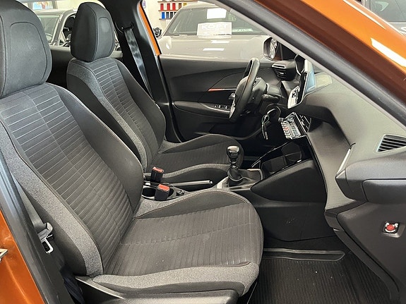 Peugeot 2008 10 of 18