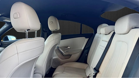 Mercedes-Benz CLA200 d 12 of 12