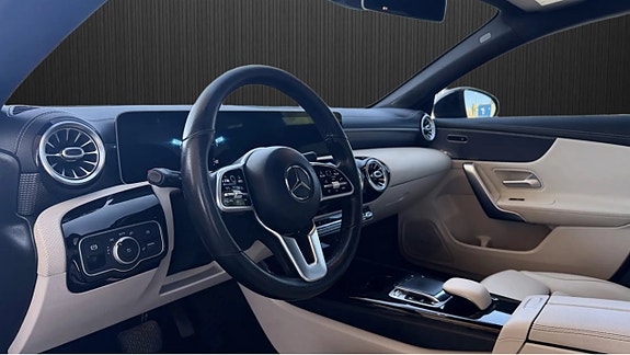 Mercedes-Benz CLA200 d 5 of 12