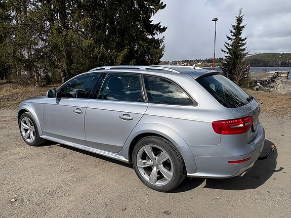 Audi A4 allroad 3 of 8