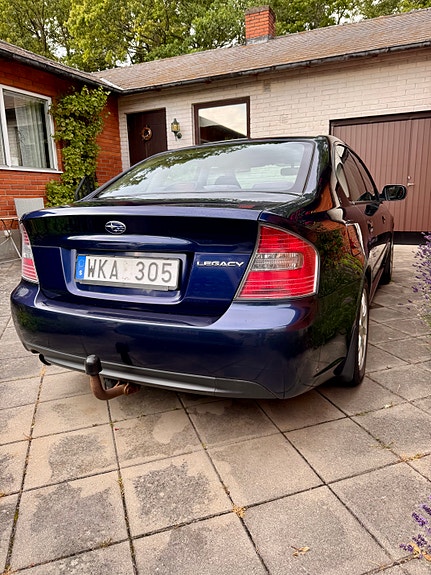 Subaru Legacy 6 of 7