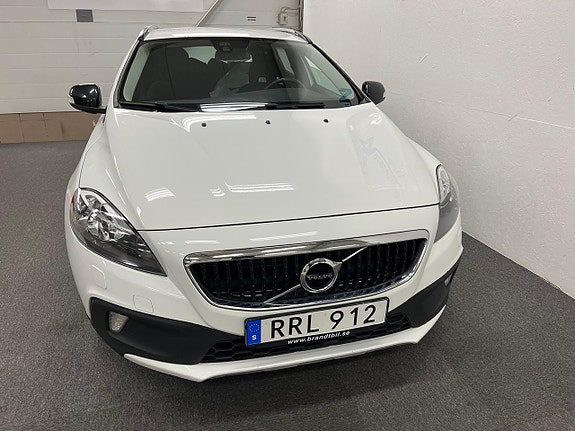 Volvo V40 Cross Country 5 of 7