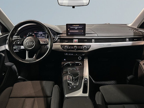 Audi A4 8 of 22
