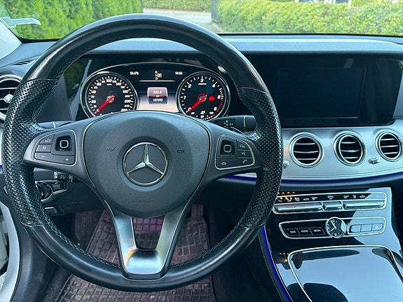 Mercedes-Benz E220 d 7 of 26