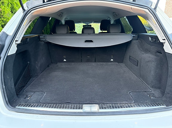 Mercedes-Benz E220 d 16 of 26