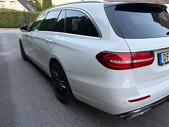 Mercedes-Benz E220 d 5 of 26