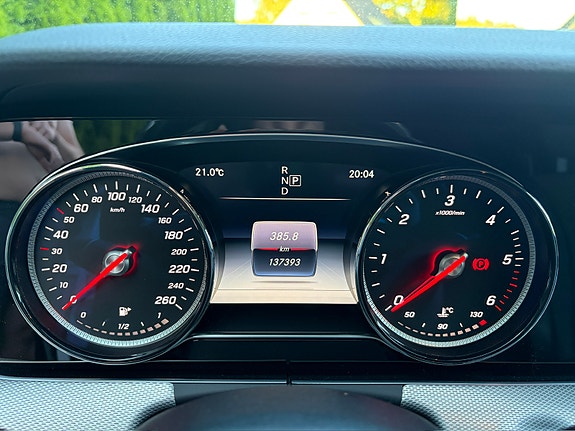 Mercedes-Benz E220 d 8 of 26