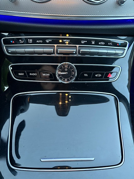 Mercedes-Benz E220 d 10 of 26