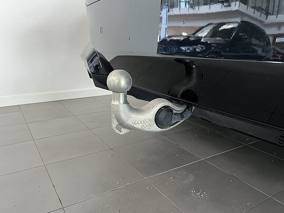 BMW iX 15 of 16