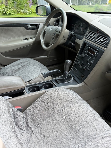 Volvo V70 5 of 7