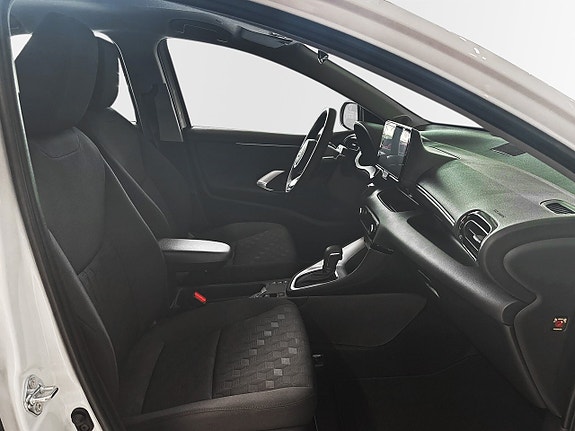 Toyota Yaris 6 of 11