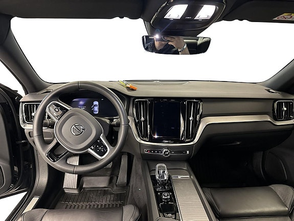 Volvo S60 8 of 12