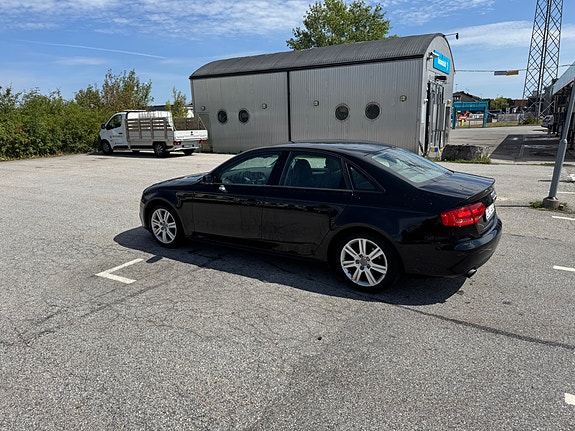 Audi A4 24 of 28