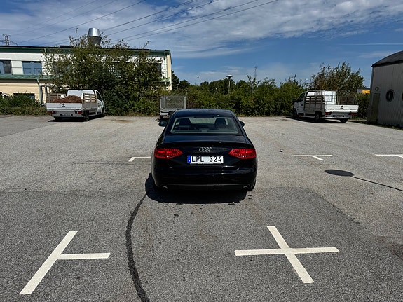 Audi A4 23 of 28
