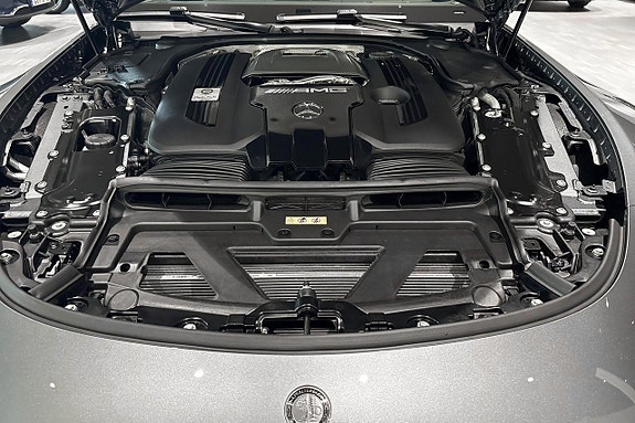 Mercedes-Benz AMG GT 63 18 of 22