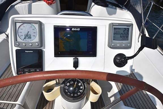 Jeanneau Sun Odyssey 36i 12 of 22