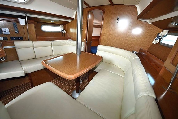Jeanneau Sun Odyssey 36i 18 of 22