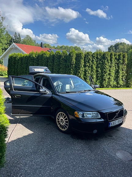 Volvo S60 4 of 15