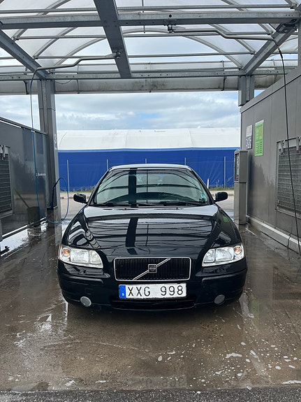 Volvo S60 2 of 15