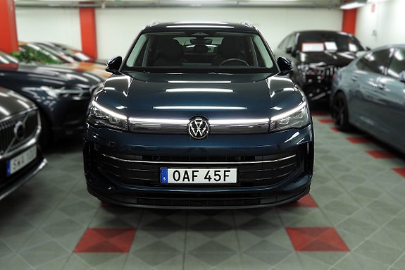 Volkswagen Tiguan 13 of 30