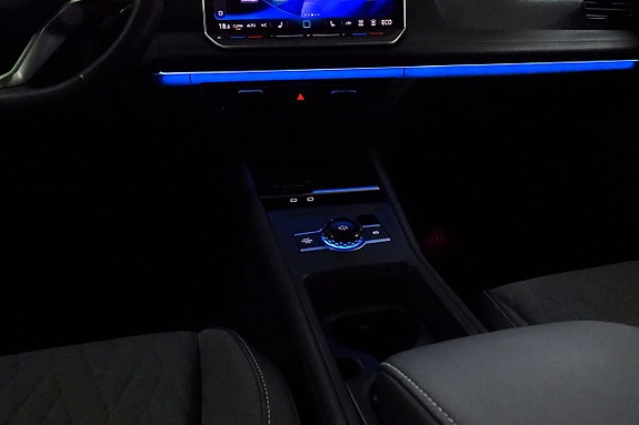 Volkswagen Tiguan 16 of 30