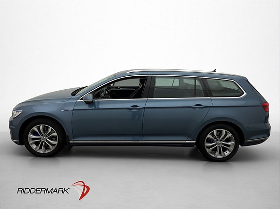 Volkswagen Passat 4 of 30
