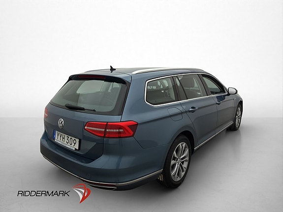 Volkswagen Passat 8 of 30