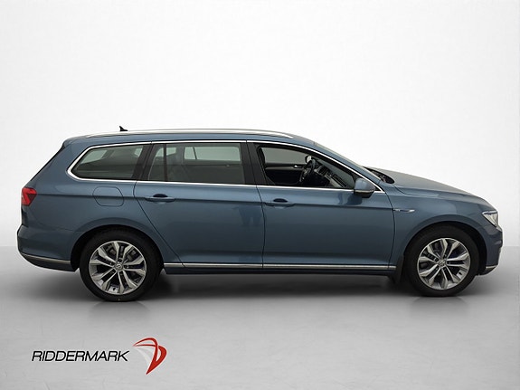Volkswagen Passat 9 of 30