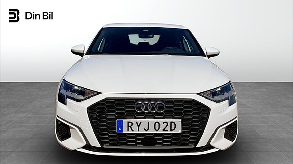 Audi A3 4 of 12