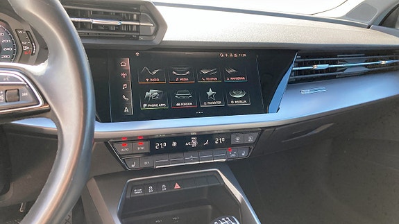 Audi A3 9 of 12