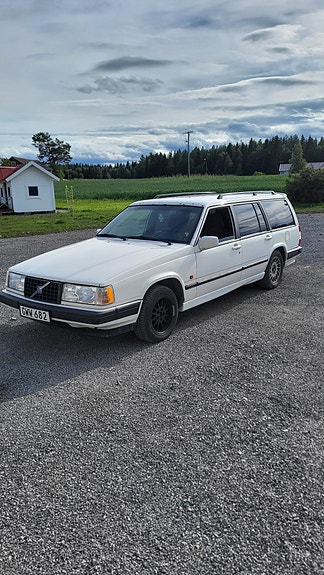 Volvo 940 3 of 6