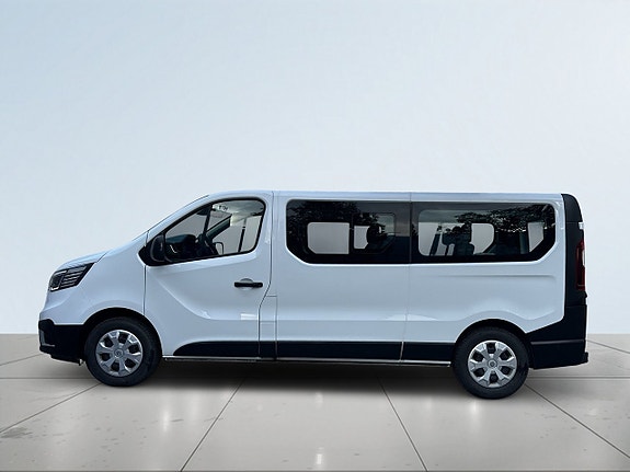 Renault Trafic 4 of 18