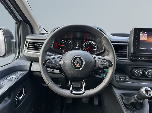 Renault Trafic 9 of 18
