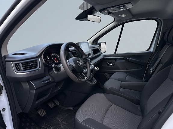 Renault Trafic 7 of 18