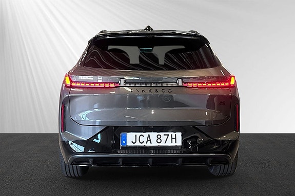 Lynk & Co 08 2 of 9