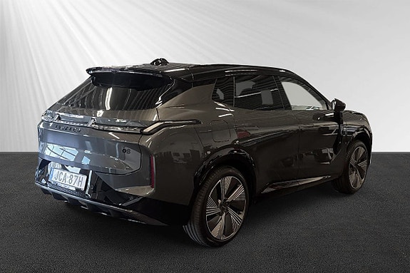 Lynk & Co 08 3 of 9