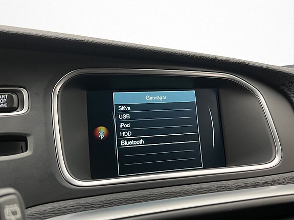 Volvo V40 Cross Country 20 of 30