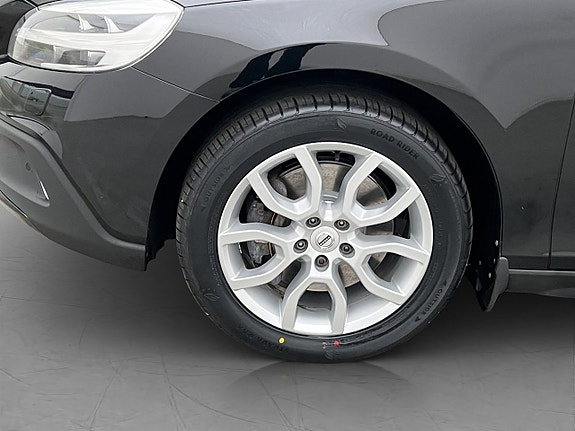Volvo V40 Cross Country 28 of 30