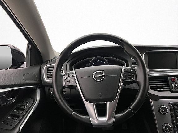 Volvo V40 Cross Country 13 of 30