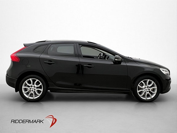 Volvo V40 Cross Country 9 of 30
