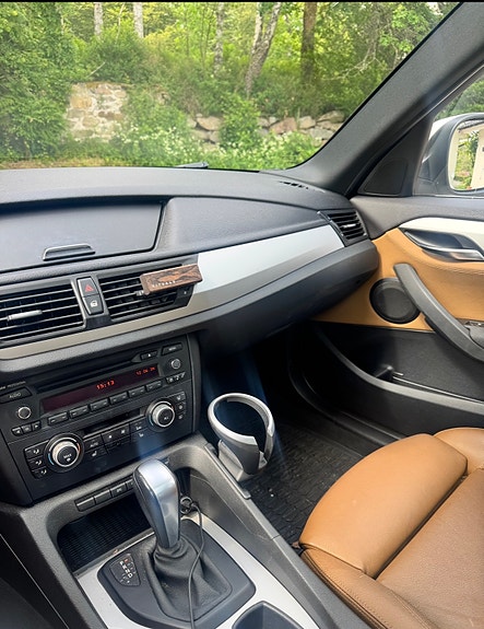 BMW X1 4 of 8
