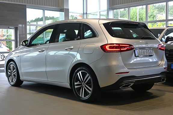 Mercedes-Benz B250 e 3 of 27