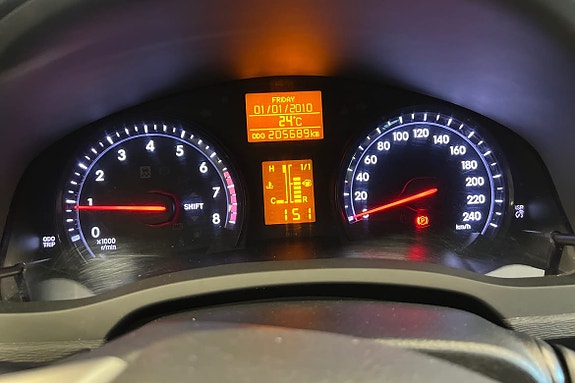Toyota Avensis 16 of 22