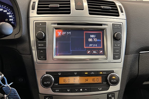 Toyota Avensis 15 of 22