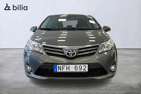 Toyota Avensis 6 of 22