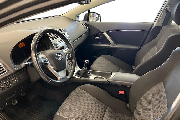 Toyota Avensis 14 of 22