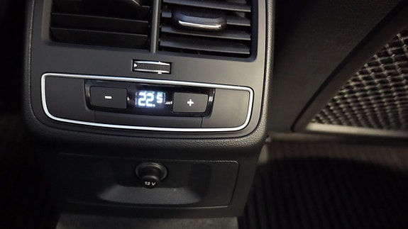 Audi A4 11 of 24
